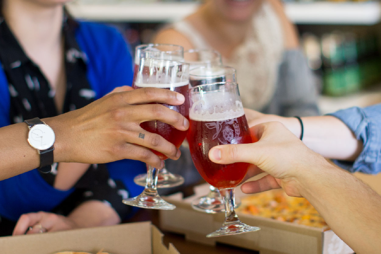 Find alcohol delivery and takeout options in Dubuque, IA.