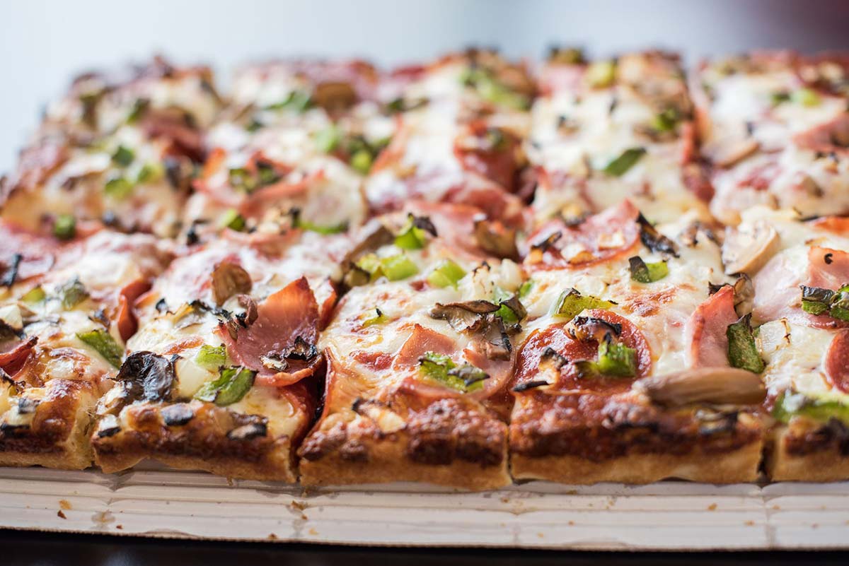 Pizza Delivery & Takeout in Milwaukee WI