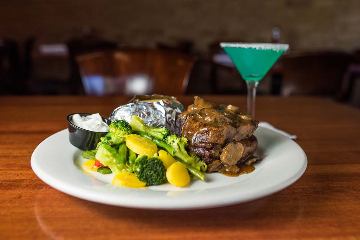 American Food Delivery & Takeout in Milwaukee WI