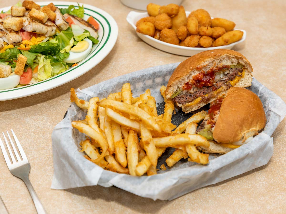 Pizza Delivery & Takeout in Green Bay WI