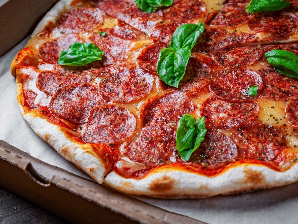 Pizza Delivery & Takeout in Oshkosh WI